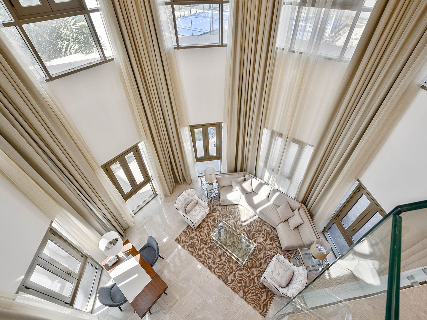 MAR_TH905_WEB_NO_WM_0005_MAR_TH905-14