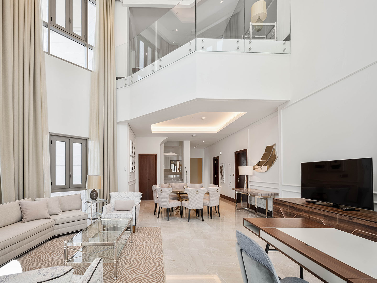 MAR_TH905_WEB_NO_WM_0015_MAR_TH905-4